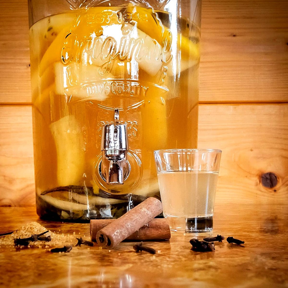 Punch maison infusé aux épices